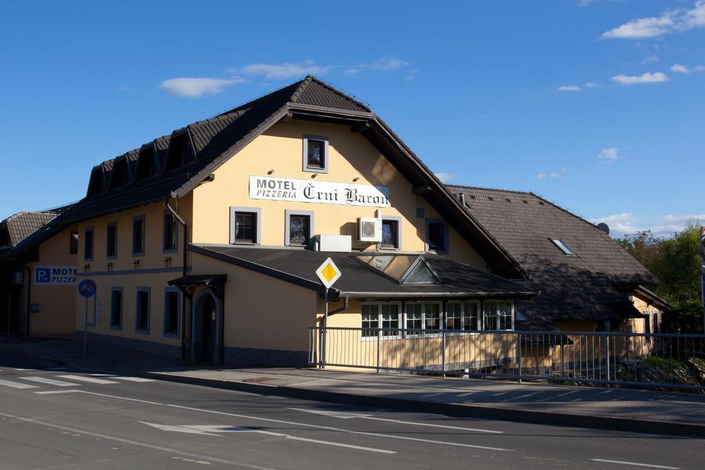 Crni Baron Pension Black Baron Marburg Exterior foto